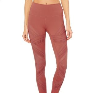 Alo Yoga- Ultimate High waist legging! Size XS
